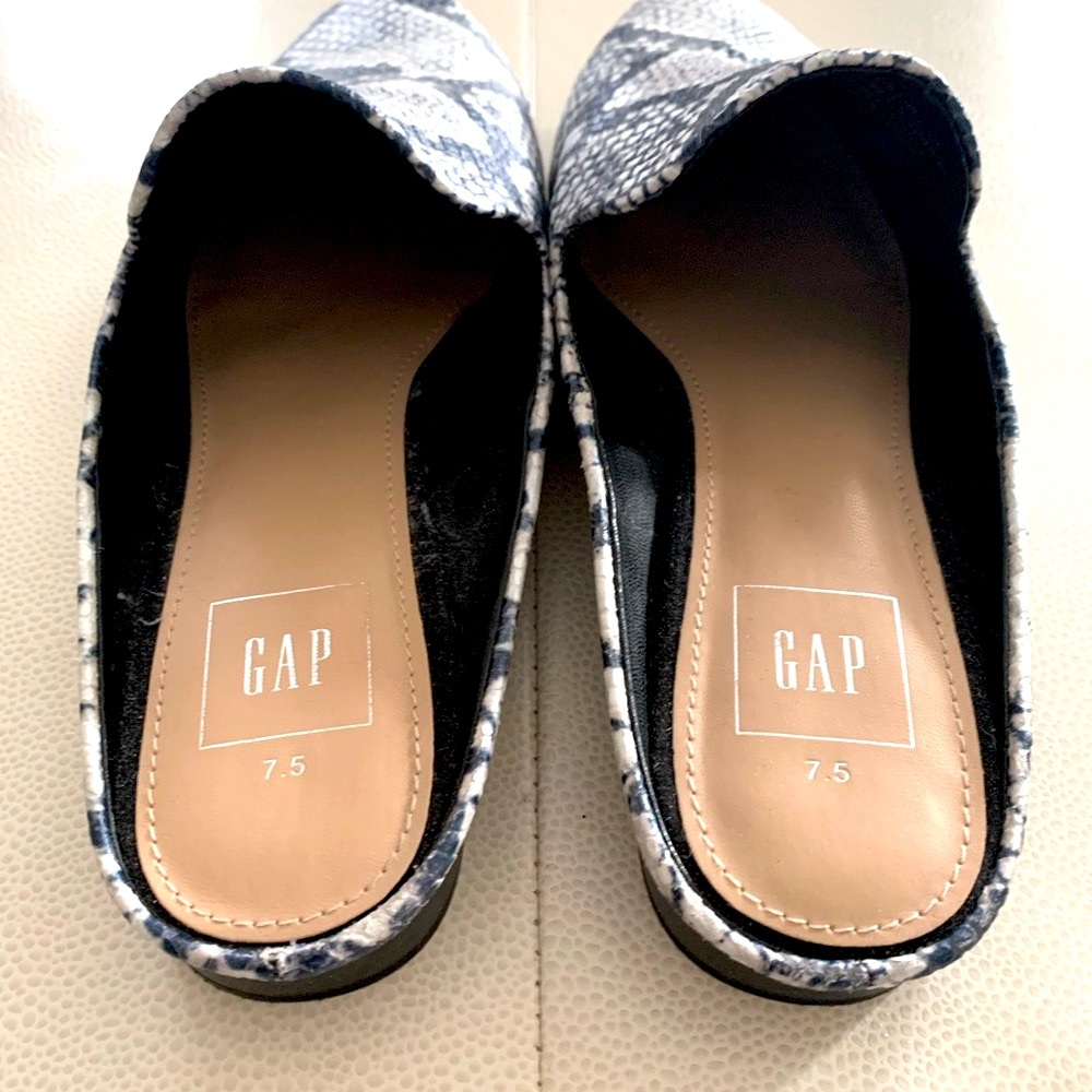 GAP Snakeskin Mules Slip On Women’s 7.5 Navy Casual Career Everyday - Picture 5 of 7